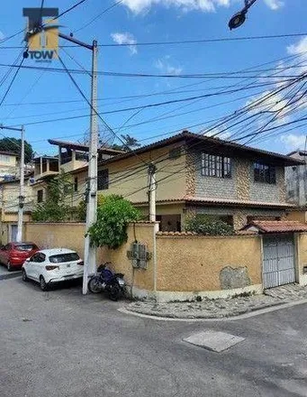 Buy this 4 bed house on Travessa Renato de Araújo in Engenhoca, Niterói - RJ