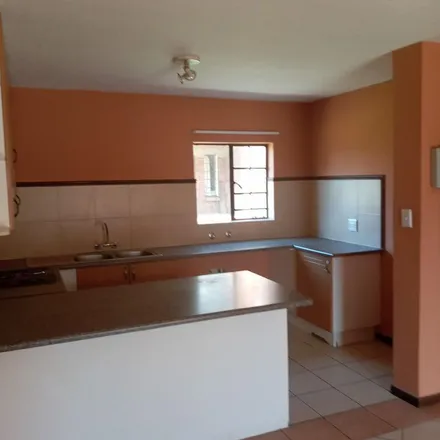 Image 4 - Blombos Crescent, Noordwyk, Gauteng, 1687, South Africa - Apartment for rent
