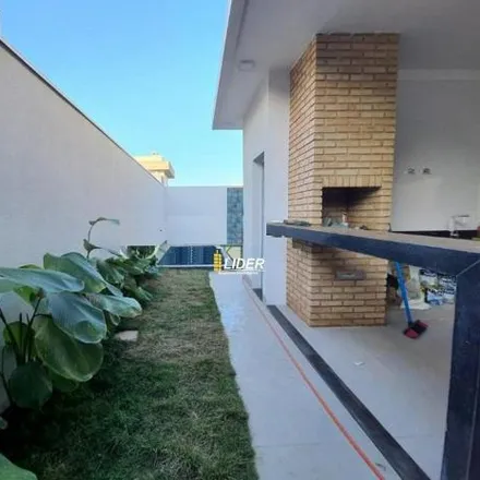 Buy this 4 bed house on Rua Dallas in Novo Mundo, Uberlândia - MG