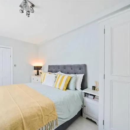 Image 9 - 91 Torbay Road, London, NW6 7DU, United Kingdom - Apartment for sale