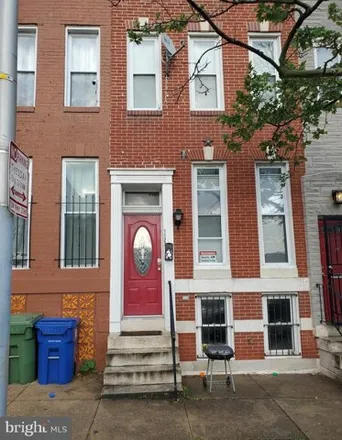Rent this 4 bed house on 1123 N Mount St in Baltimore, Maryland