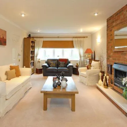 Image 7 - Lamborough Hill, Wootton, OX13 6BY, United Kingdom - Apartment for rent