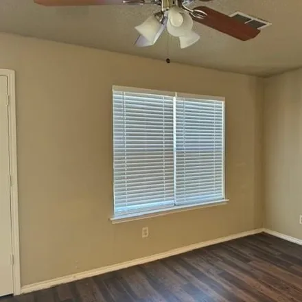 Image 3 - 7404 North Richland Boulevard, North Richland Hills, TX 76180, USA - House for rent