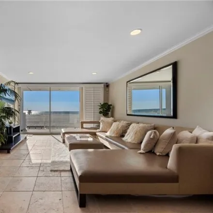 Image 3 - 4155 Ocean Front Walk, Los Angeles, CA 90292, USA - Condo for sale