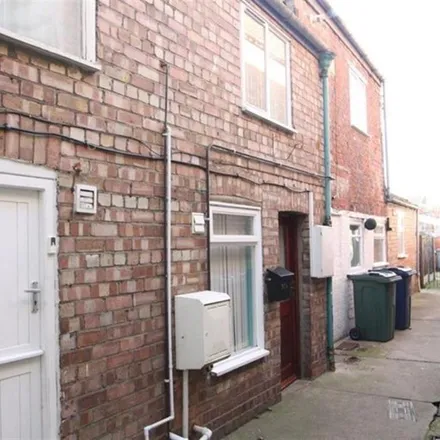 Rent this 2 bed townhouse on Bairstow Eves in 1 Pump Square, Bargate