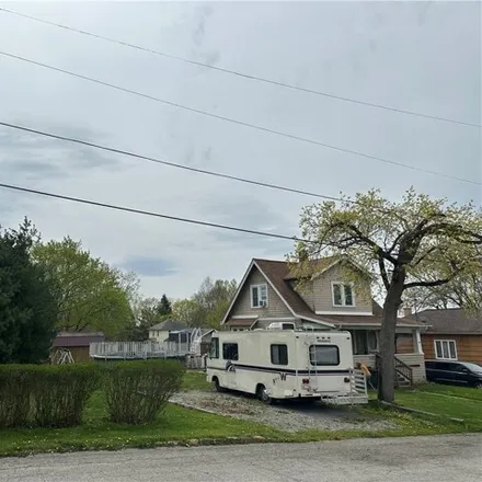Image 3 - 8204 Alfred Street, Brookfield Township, Trumbull County, OH 44438, USA - House for sale