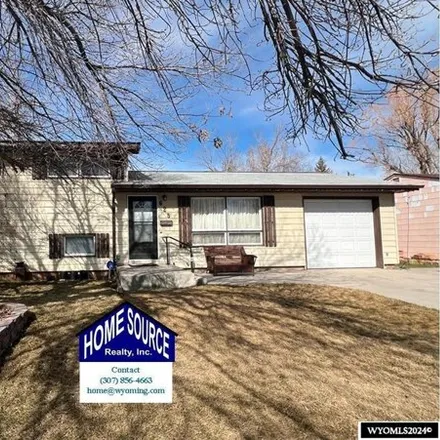Buy this 4 bed house on 625 North 9th Street in Lander, WY 82520