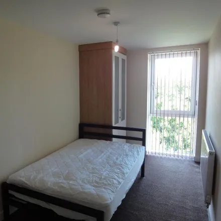 Image 7 - Ecclesall Gate, Hanover Street, Sheffield, S3 7TR, United Kingdom - Apartment for rent