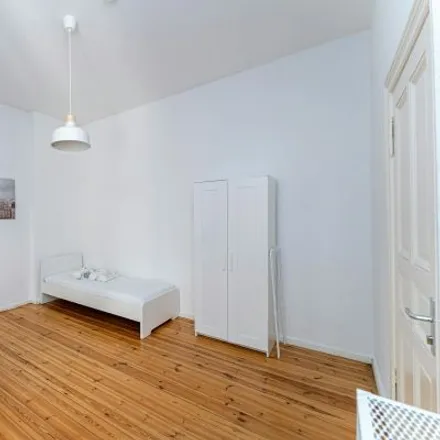 Rent this 1 bed room on Holteistraße 13 in 10245 Berlin, Germany