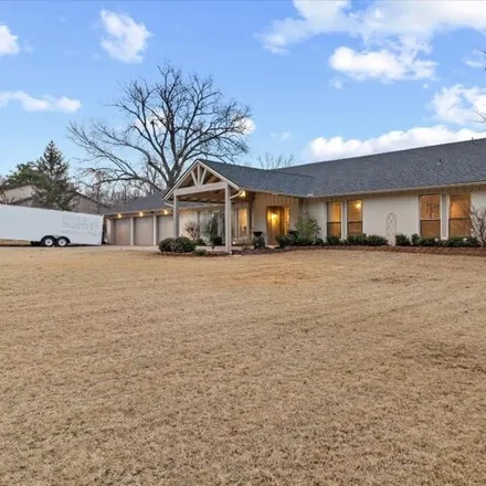Buy this 3 bed house on 9654 Nawassa Drive in Midwest City, OK 73130
