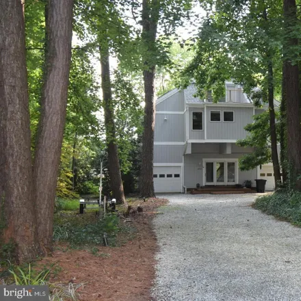 Rent this 3 bed house on 3899 Holly Drive in Mayo, Anne Arundel County
