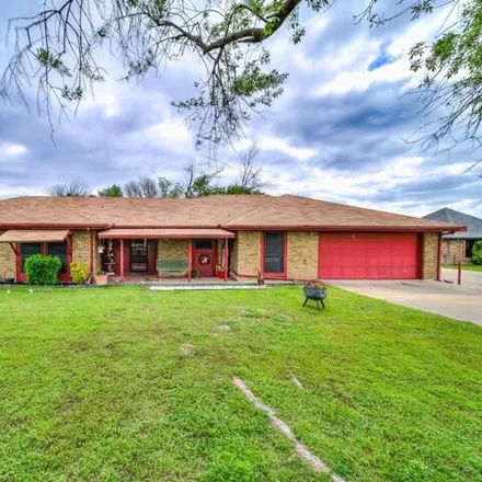 Buy this 3 bed house on 558 Sunflower Lane in Red Oak, TX 75154