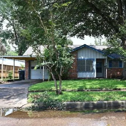 Buy this 3 bed house on 3040 Groven Street in Houston, TX 77092