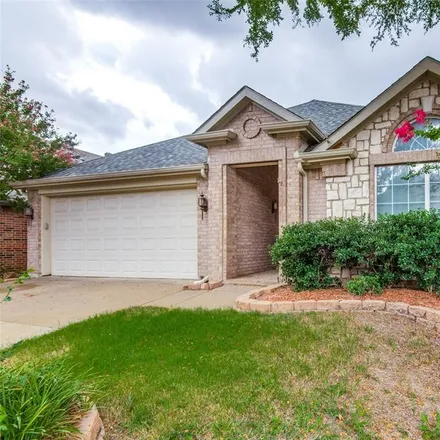 Image 2 - 5739 Walnut Creek Drive, Fort Worth, TX 76137, USA - House for sale