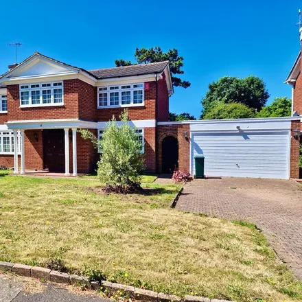 Rent this 4 bed house on Chalfont Drive in Brighton, BN3 6QR