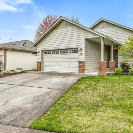 Buy this 3 bed house on 972 Hampton Way in Medford, OR 97501