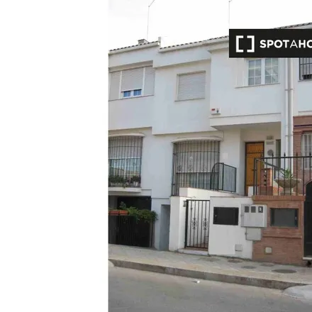 Image 7 - Pantostao, Calle Esquilo, 18014 Granada, Spain - Room for rent