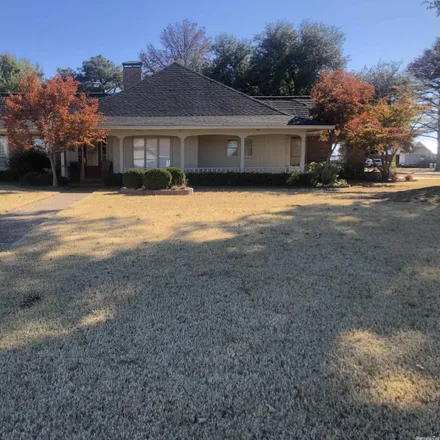 Buy this 3 bed house on 819 Meador Drive in Dumas, AR 71639