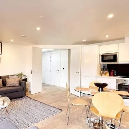 Image 1 - London, WC2R 0NP, United Kingdom - House for rent