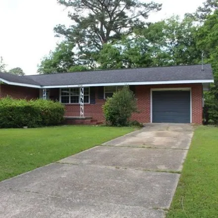 Rent this 3 bed house on 960 Glenwood Drive in Harwood Heights, Dothan