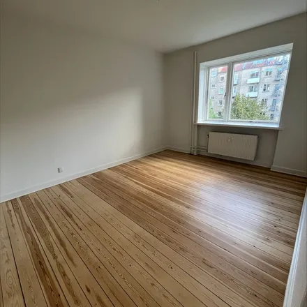Rent this 2 bed apartment on Skanderborgvej 19 in 8000 Aarhus C, Denmark
