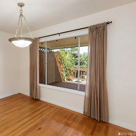 Image 7 - 859 Rolph Street, San Francisco, CA 94112, USA - House for sale