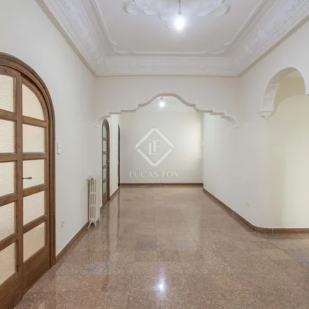 Rent this 8 bed apartment on Cosin in Carrer d'Hernán Cortés, 17