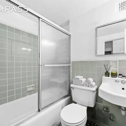 Image 9 - 98-20 62nd Drive, New York, NY 11374, USA - Apartment for sale