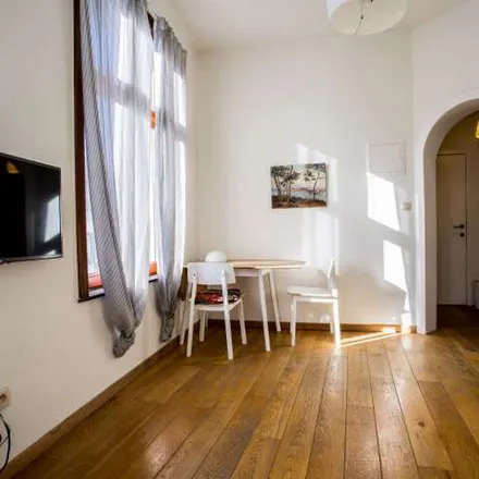 Rent this 1 bed apartment on Rue de la Bonté - Goedheidstraat 9 in Saint-Gilles - Sint-Gillis, Belgium
