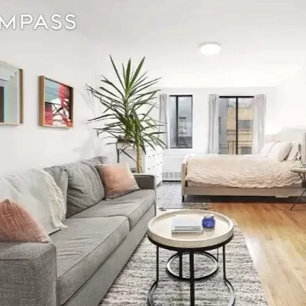 Rent this studio house on 343 East 76th Street in New York, NY 10021