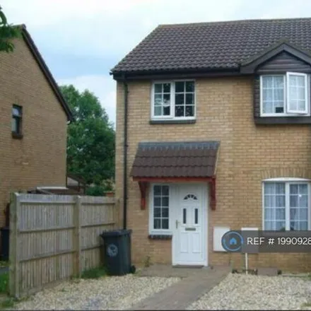 Rent this 1 bed townhouse on Swinbrook Road in Carterton, OX18 1DU