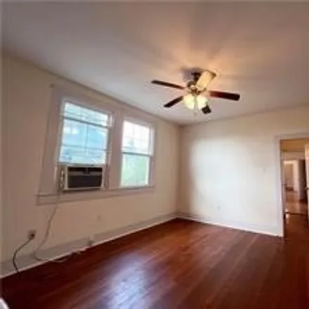 Image 7 - 8639 South Claiborne Avenue, New Orleans, LA 70118, USA - House for rent