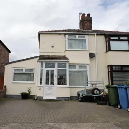 Buy this 3 bed duplex on Tynwald Hill in Liverpool, L13 7DN