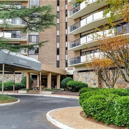 Buy this 2 bed condo on 2956 Hathaway Road in Cherokee Hills, Richmond