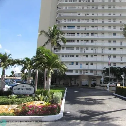 Buy this 1 bed condo on 2771 Southeast 20th Street in Harbor Heights, Fort Lauderdale