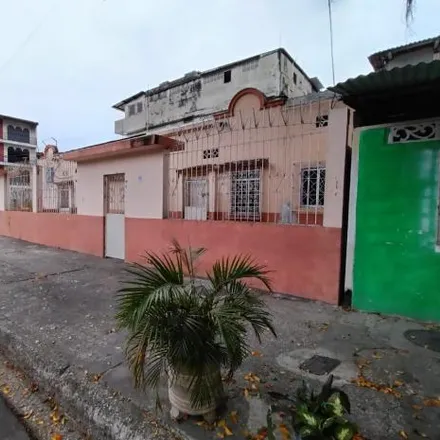 Buy this studio house on Hideyo Noguchi in 090109, Guayaquil