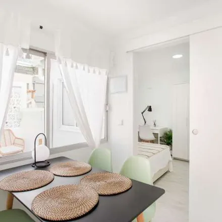 Rent this 14 bed apartment on Carrer de l'Imatger Bussi in 46022 Valencia, Spain