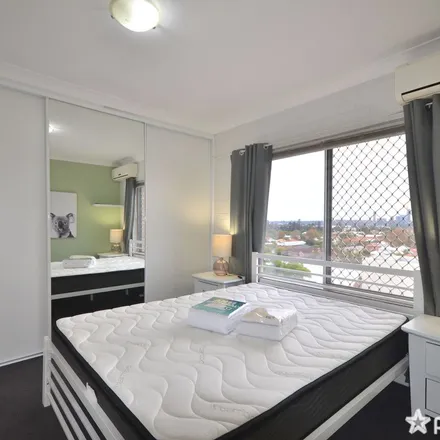 Image 6 - 15 King George Street, Victoria Park WA 6100, Australia - Apartment for rent