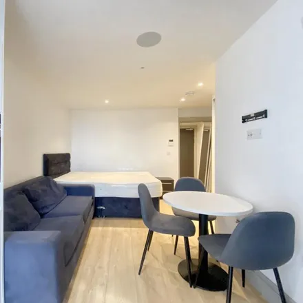 Rent this studio apartment on The Pavilions in Windsor Street, London