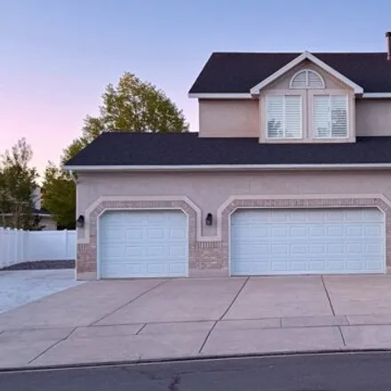 Buy this 7 bed house on 419 Spruce Glen Road in Murray, UT 84107
