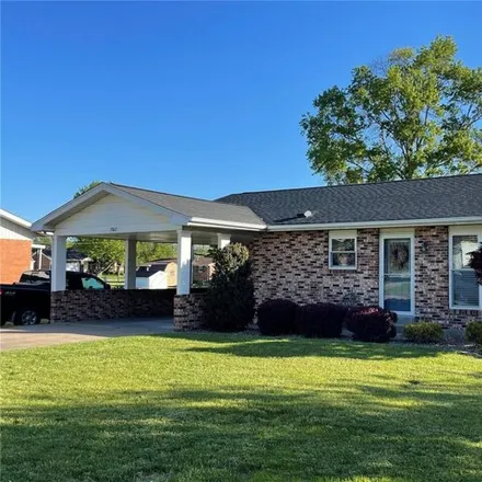 Buy this 3 bed house on 722 Northdale Drive in Perryville, MO 63775