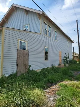 Image 3 - 3400 North Johnson Street, New Orleans, LA 70117, USA - House for sale