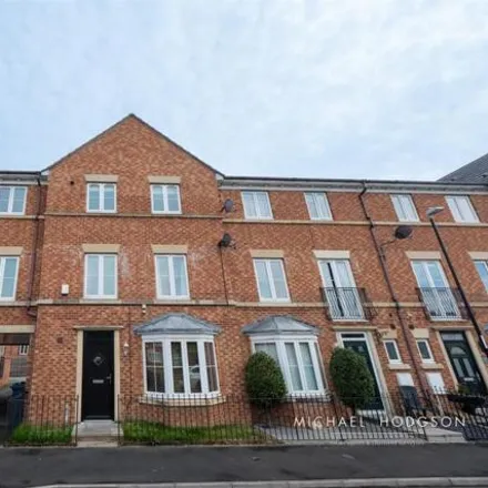 Buy this 5 bed townhouse on Aylesford Mews in Sunderland, SR2 9HZ