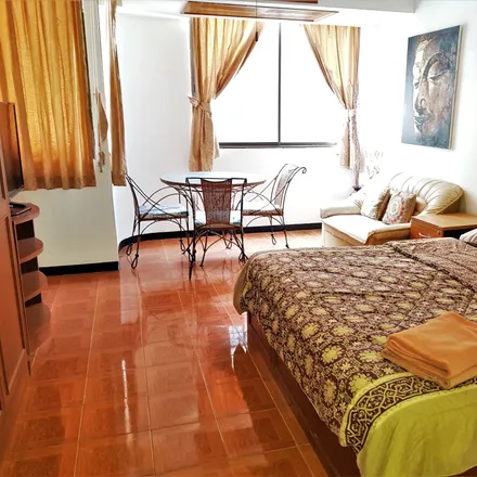 Rent this 1 bed condo on 7-Eleven in Pratumnak Soi 6, Pattaya
