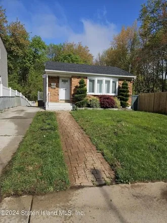 Buy this 3 bed house on 379 Woodrow Rd in New York, 10312