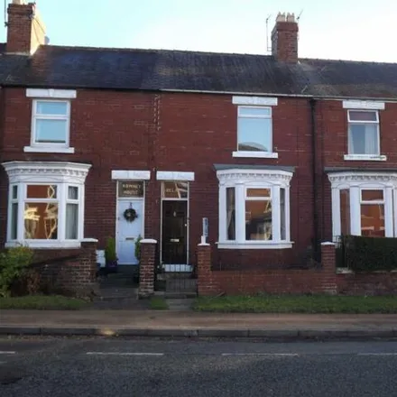 Rent this 2 bed townhouse on Sunnybank in Neville's Cross Bank, Durham