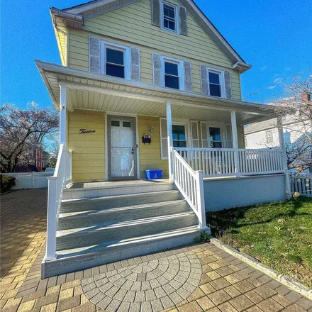 Rent this 1 bed apartment on 12 Valentine Street in Glen Cove Landing, City of Glen Cove