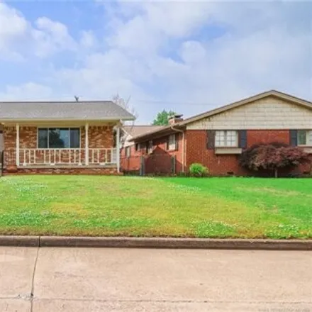 Buy this 3 bed house on 5262 East 30th Street in Tulsa, OK 74114