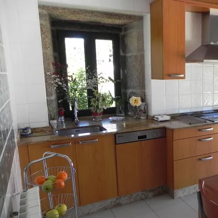 Rent this 5 bed house on Galicia