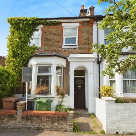 Rent this 2 bed townhouse on 41 Barclay Road in London, E17 9JJ